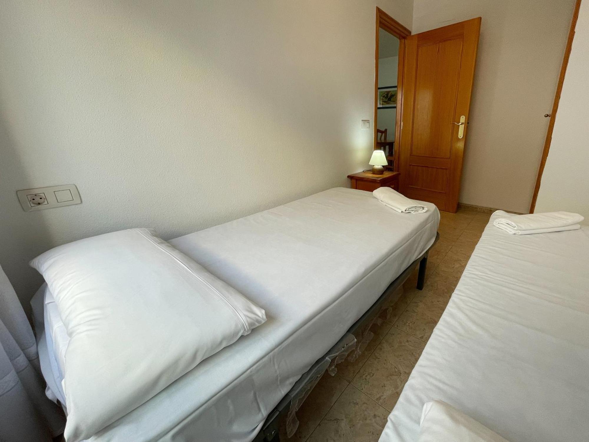 Apartamentos Estacion Oropesa 3000 奥罗佩萨德尔马 外观 照片
